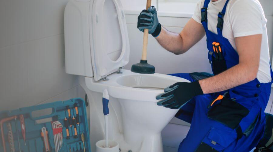 Expert burst pipe repair services in Stratford, TX
